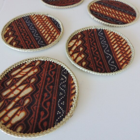 Set of '12' hand woven round batik fabric coasters. - Picture 4 of 5
